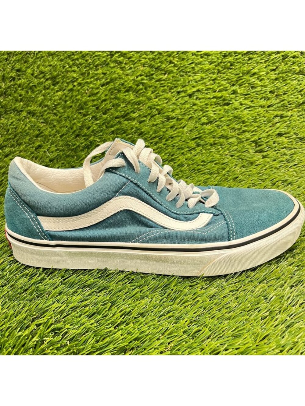 Vans Old Skool Mens Size 8 Womens Size 9.5 Blue Athletic Skate Shoes Sneakers
